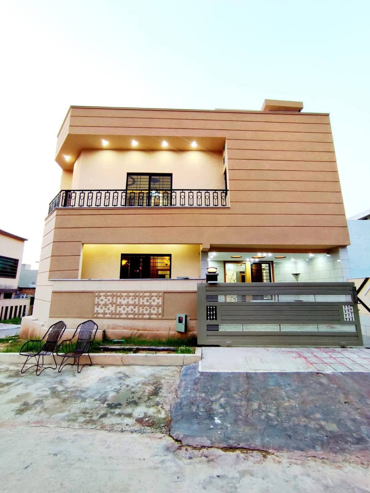 7 Marla House For Sale In Bahria Town Phase 8, Rawalpindi