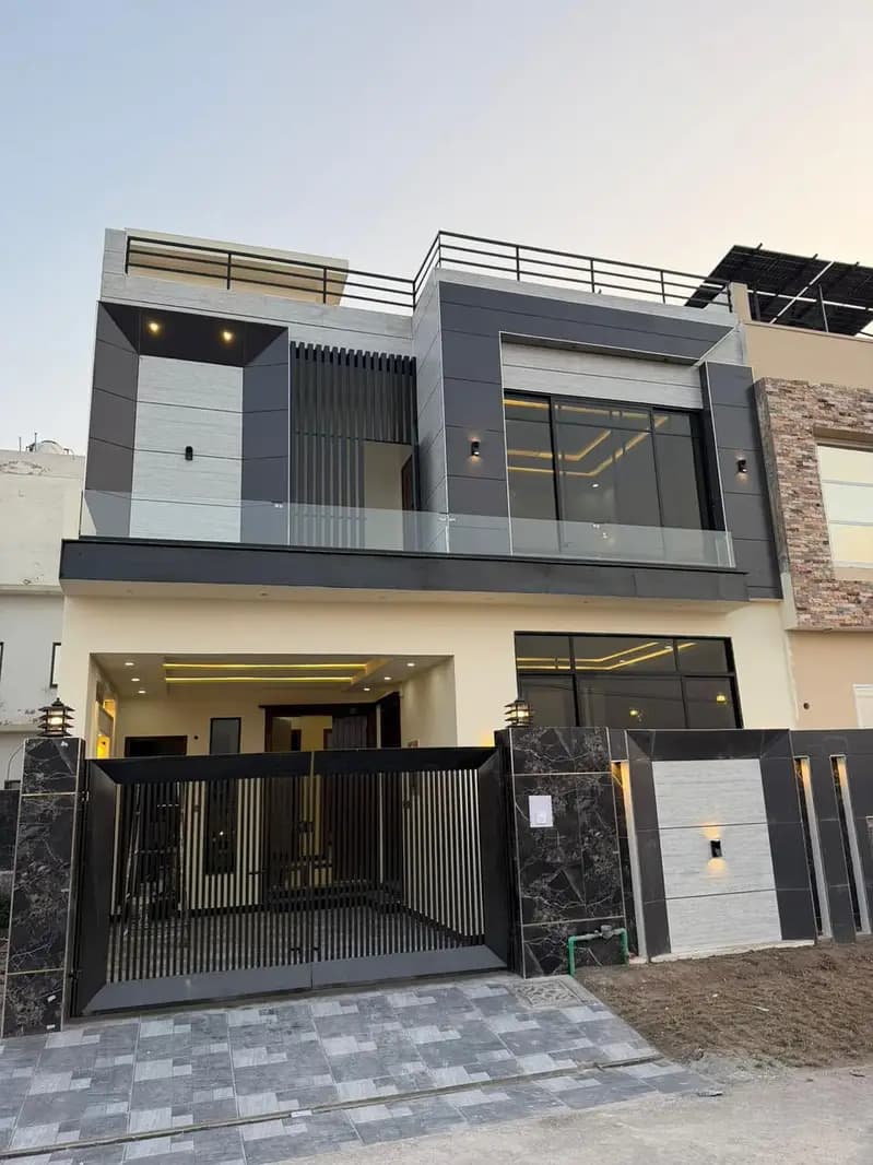 5 Marla House For Sale in Dream Garden, Lahore