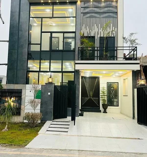 5 Marla Brand New House In Park View City, Lahore