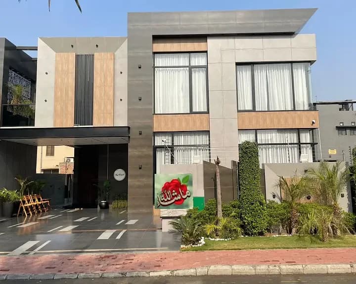 5 Marla Modern House For Sale In Bahria Town - Sector C, Lahore
