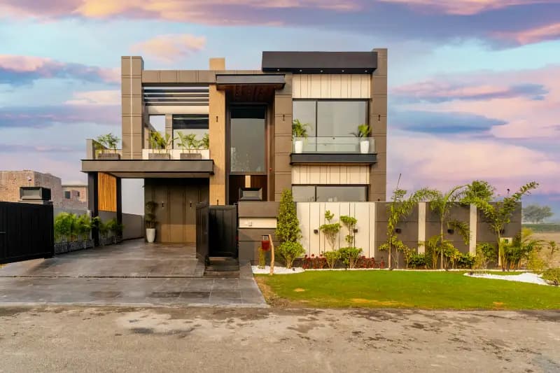 10 Marla House For Sale In DHA Phase 7, Lahore