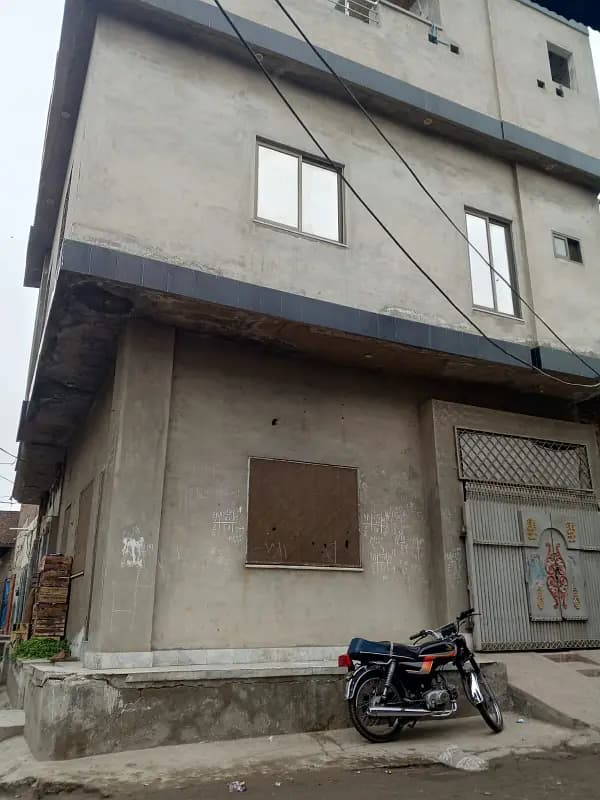 2 Marla Triple Storey House For Sale In D Type Colony, Faisalabad