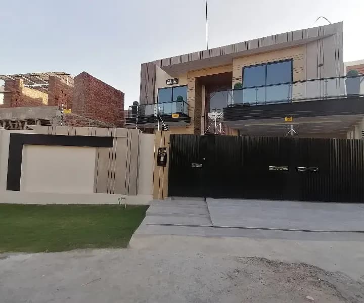 21 Marla house For Sale In Wapda Town Phase 2 Block R, Multan