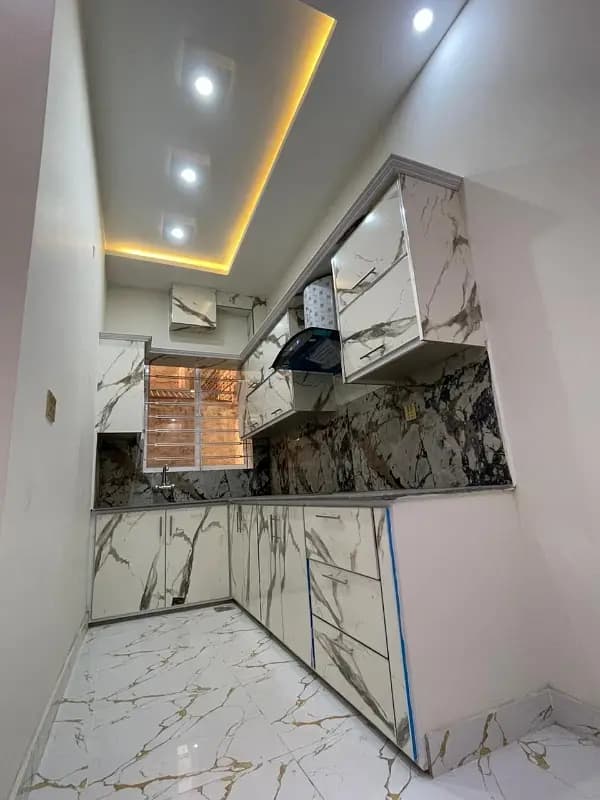 5 Marla Upper Portion For Rent in Cavalry Ground, Lahore