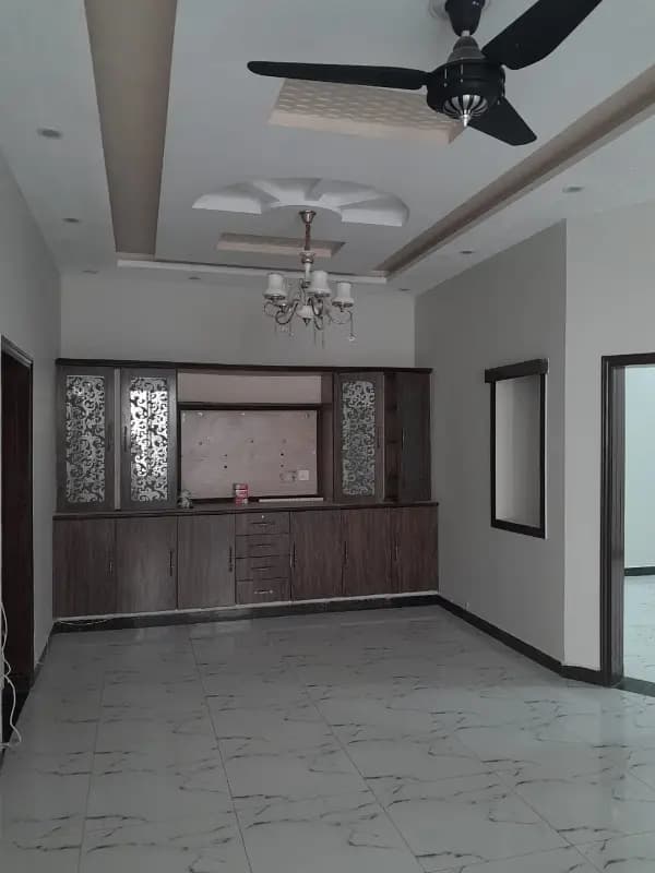 1 Kanal House For Rent In E-11, Islamabad