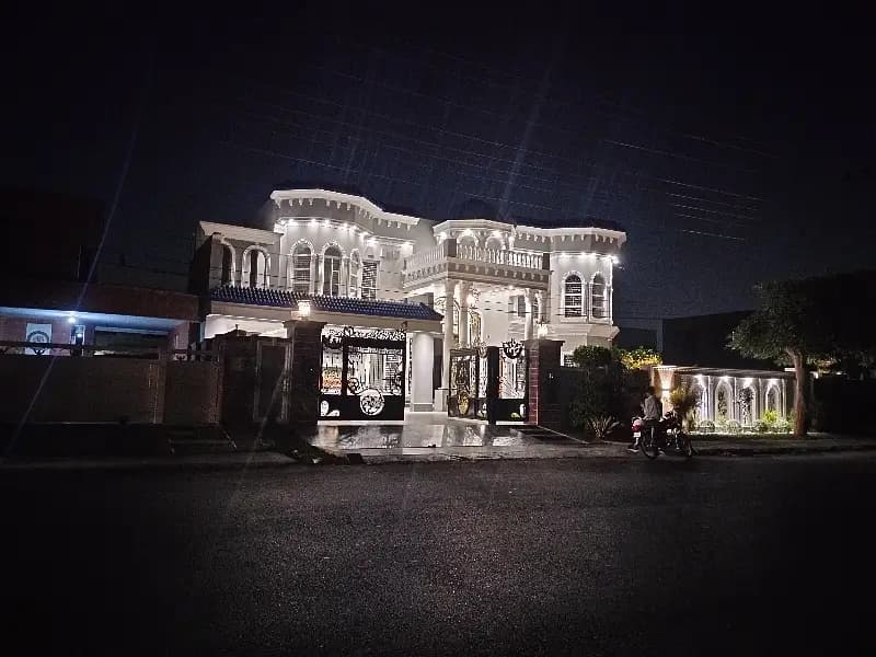 2 Kanal Mansion For Sale In Valencia Town, Lahore