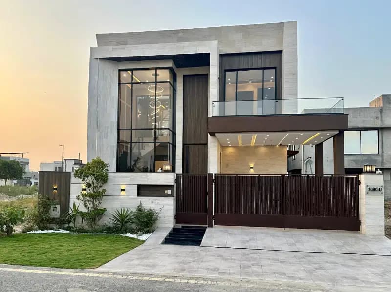 10 MARLA BRAND NEW HOUSE FOR SALE IN DHA PHASE 7