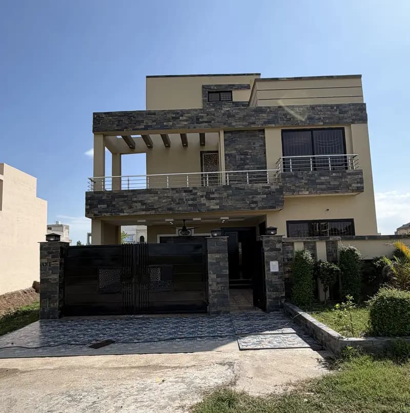 10 Marla House For Rent In Citi Housing Society, Sialkot