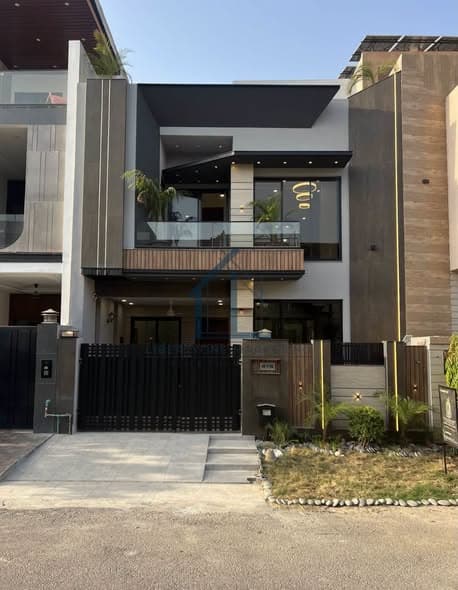 5 Marla House For Sale in Royal Orchard, Multan