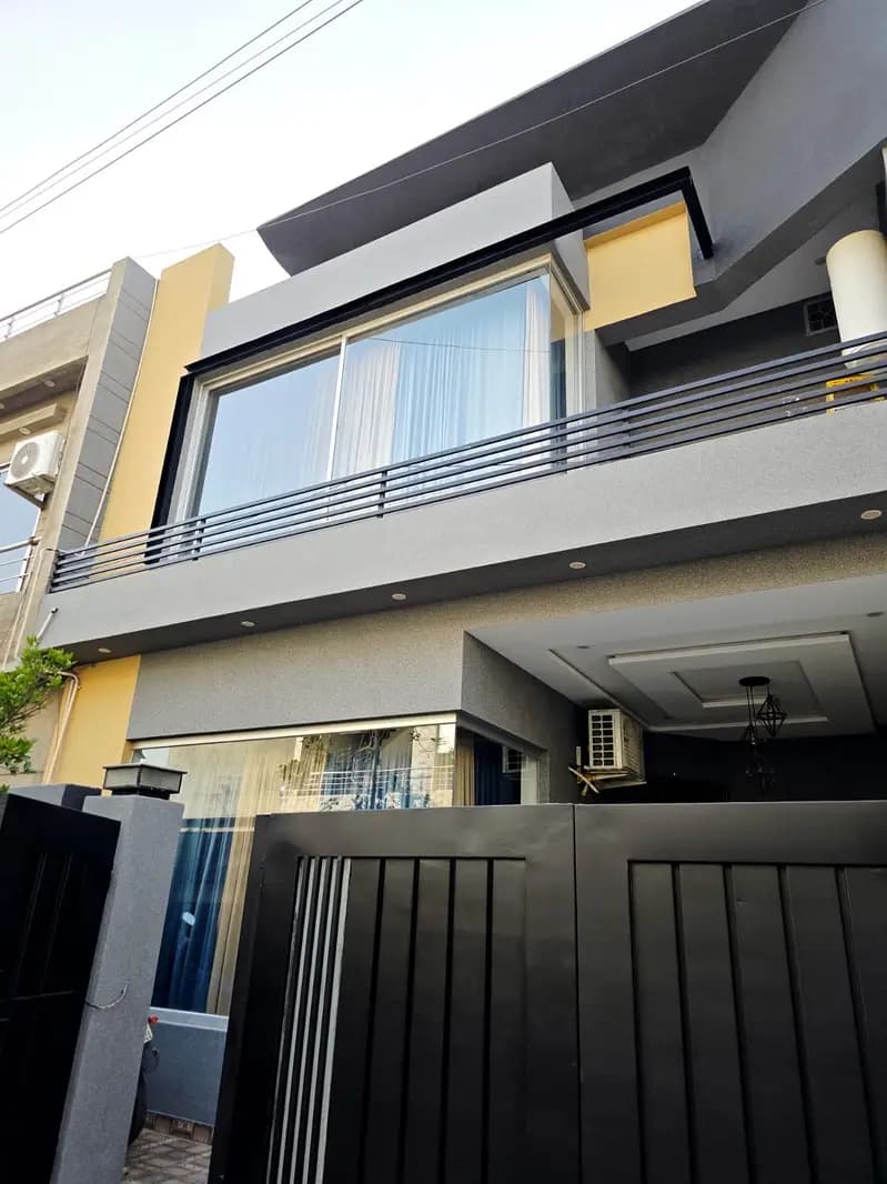 5 Marla Upper Portion For Rent in Park View City - Tulip Extension Block, Lahore