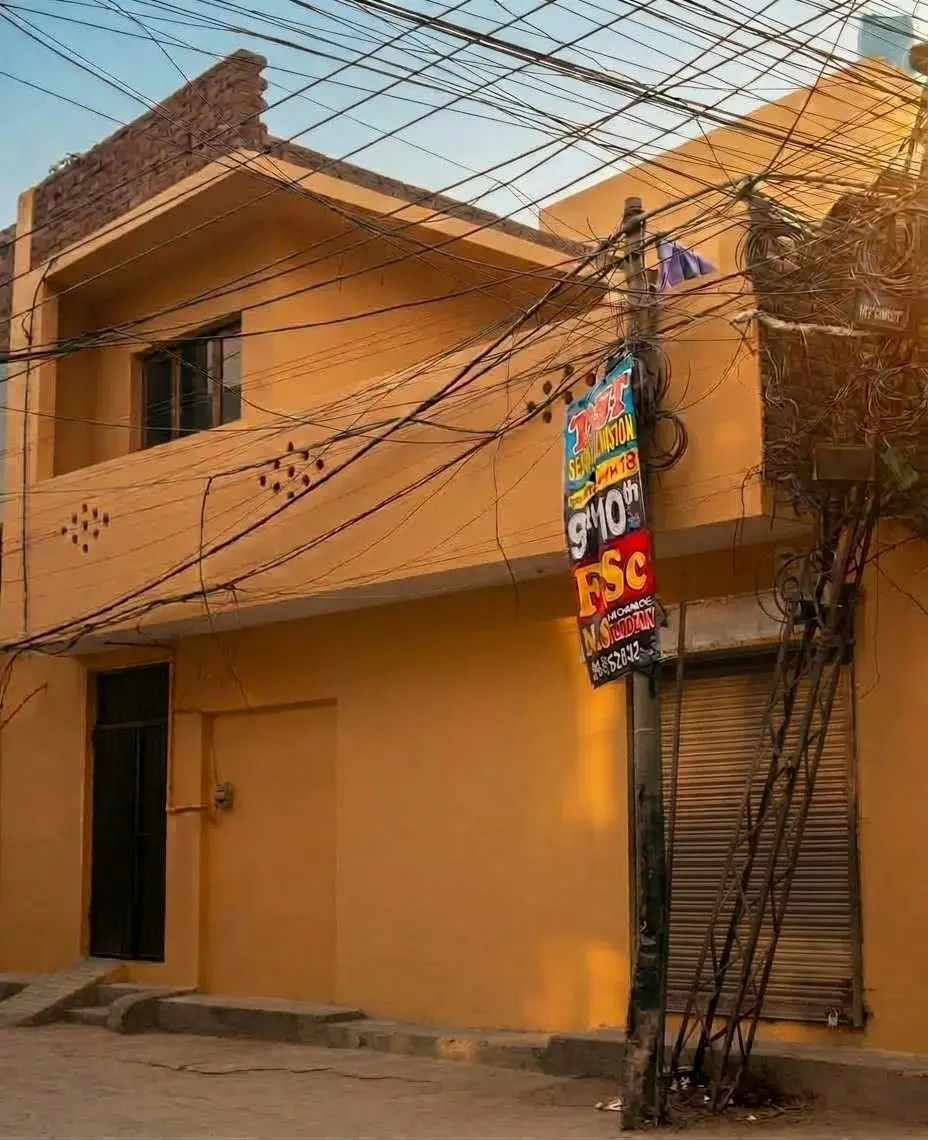 2.5 Marla Double Storey House For Sale in Al Noor Town Walton Road Lahore Cantt — photo 1