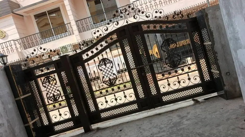5 Marla Gray Structure House Available For Sale In Bahadarpur Metro Station, Multan   — photo 2