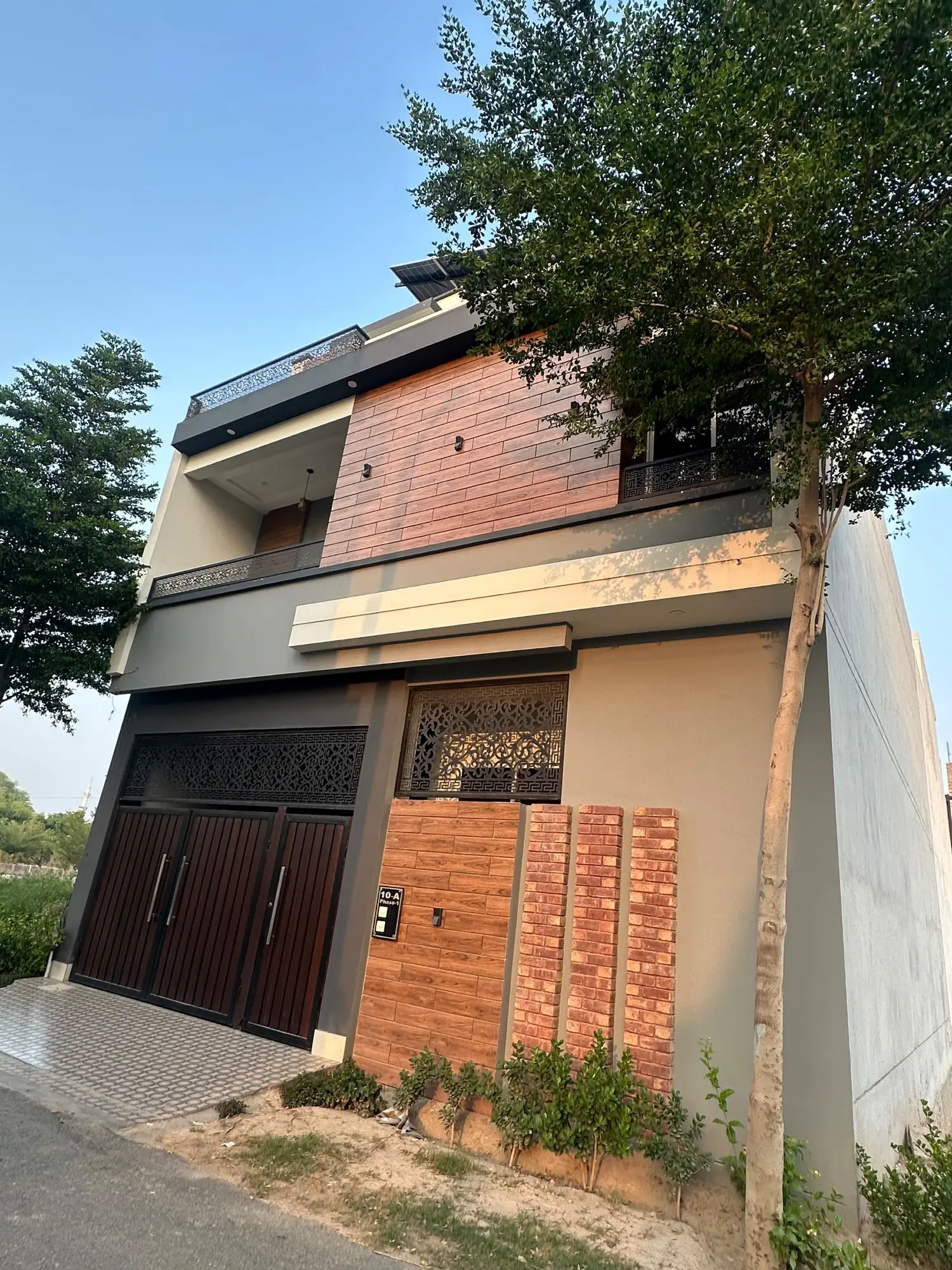 5 marla house for rent with 6KW Solar System in Al razzaq Royal Sahiwal