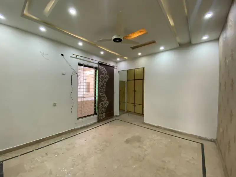 10 Marla  House For Rent In  DC Colony - Satluj Block, Gujranwala