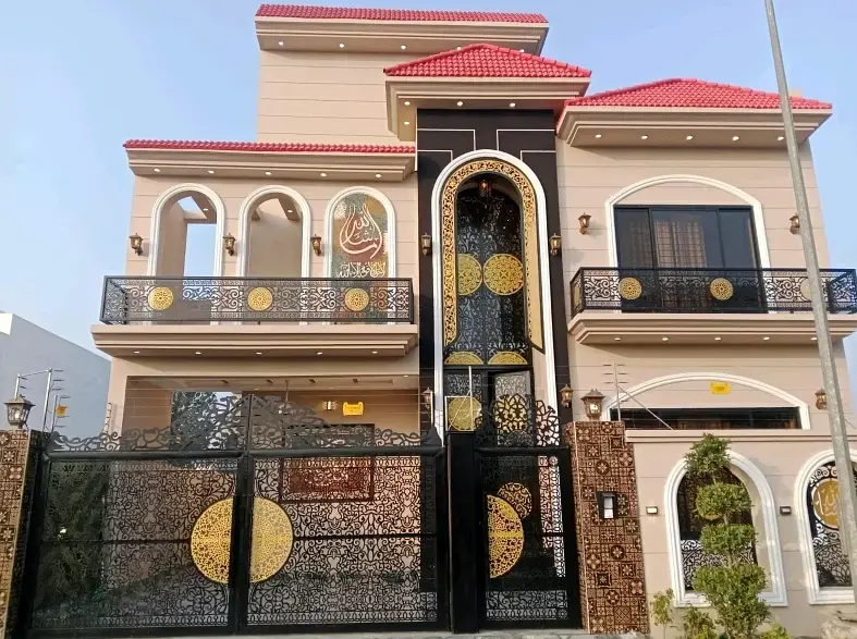 10 Marla House For Sale In  Citi Housing Society, Gujranwala