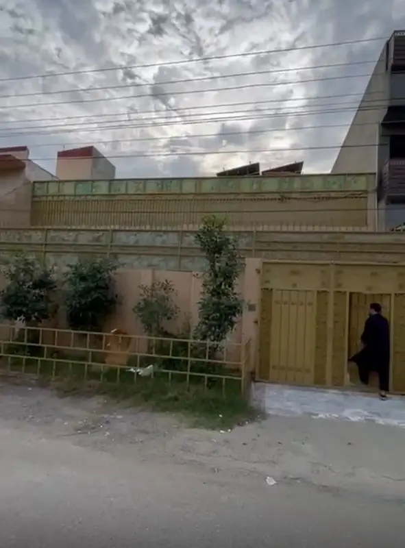 10 Marla House for Sale  In  Hayatabad, Peshawar - Image 1
