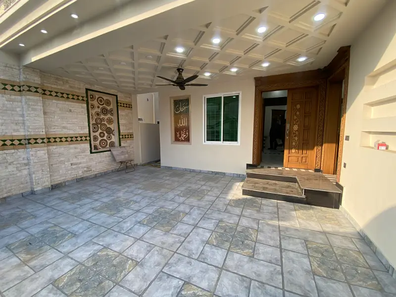 10 Marla Brand New House For Sale  In DC Colony - Mehran Block, Gujranwala - Image 1