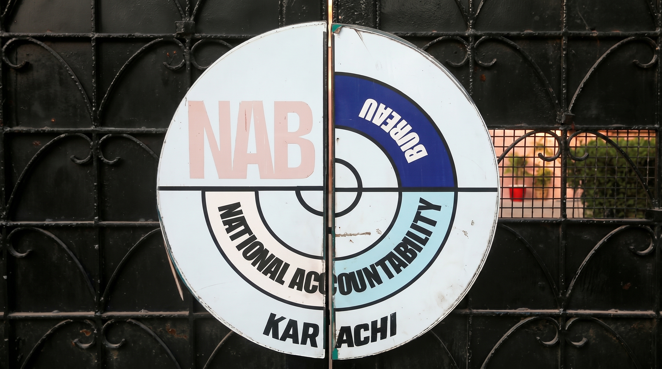 NAB Freezes Bahria Town Properties in Money Laundering Crackdown