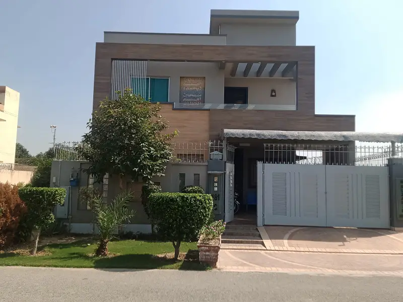 10 Marla House For Sale In Eden City DHA Phase 8 Lahore. - Image 1