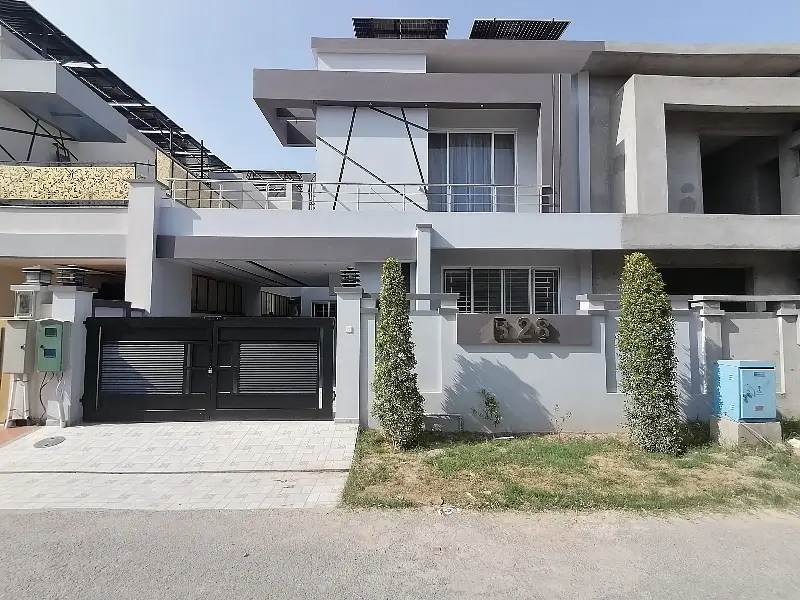 8 Marla Brand New House Available For sale In Dream Garden, Multan - Image 1
