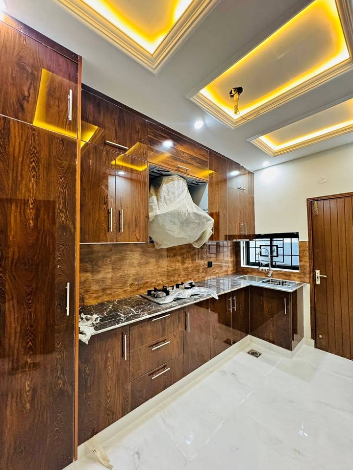 5 Marla House for Rent In Park View City , Lahore - Image 1