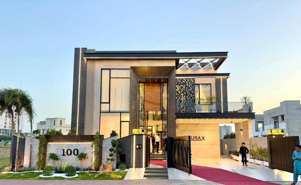 1 kanal House For Sale In Bahria Town, lahore - Image 1
