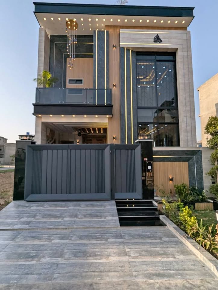5 Marla House For Sale In Park view city Main Multan road , lahore - Image 1