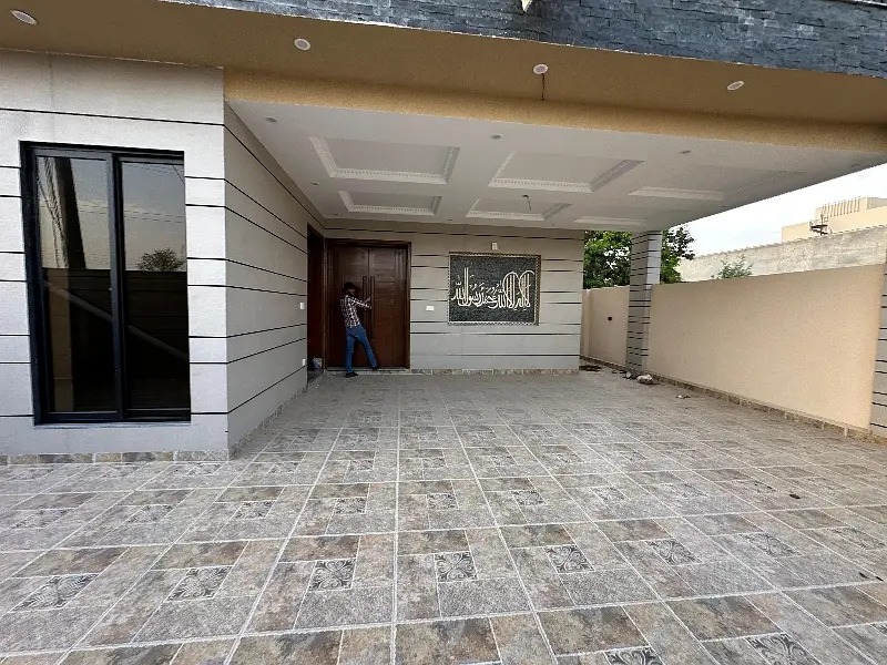 10 Marla House For Sale in Buch Villas, Multan - Image 1