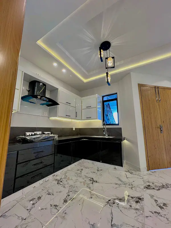 5 Marla House For Sale In Ghalib City, Faisalabad - Image 1